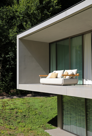 ORBIT 3-SEATER SOFA