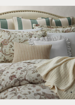 Elsie Bedding Collection